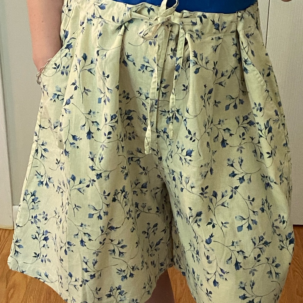 Vintage Linen Blend Shorts 44” Waist